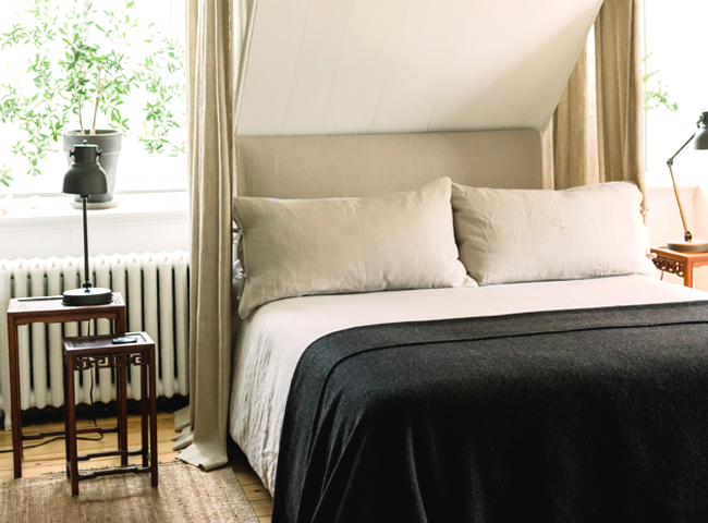 Chambres et salon au vieux Presbytère, bed and breakfast à Saint-Vallier, Bellechasse, Québec